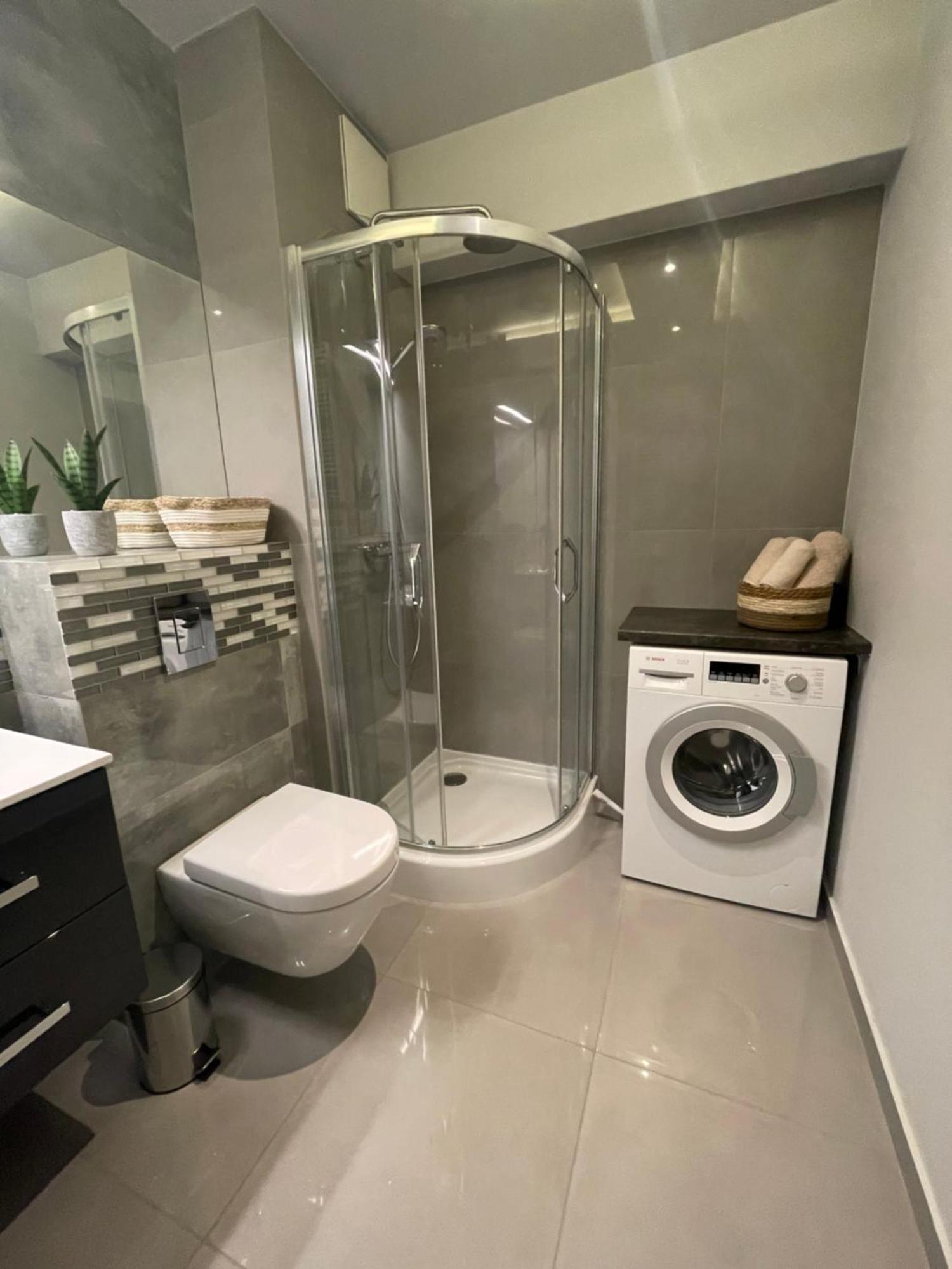 Wenecjanska Comfort Apartment, Free Parking, Self Check-In 24H 波兹南 外观 照片